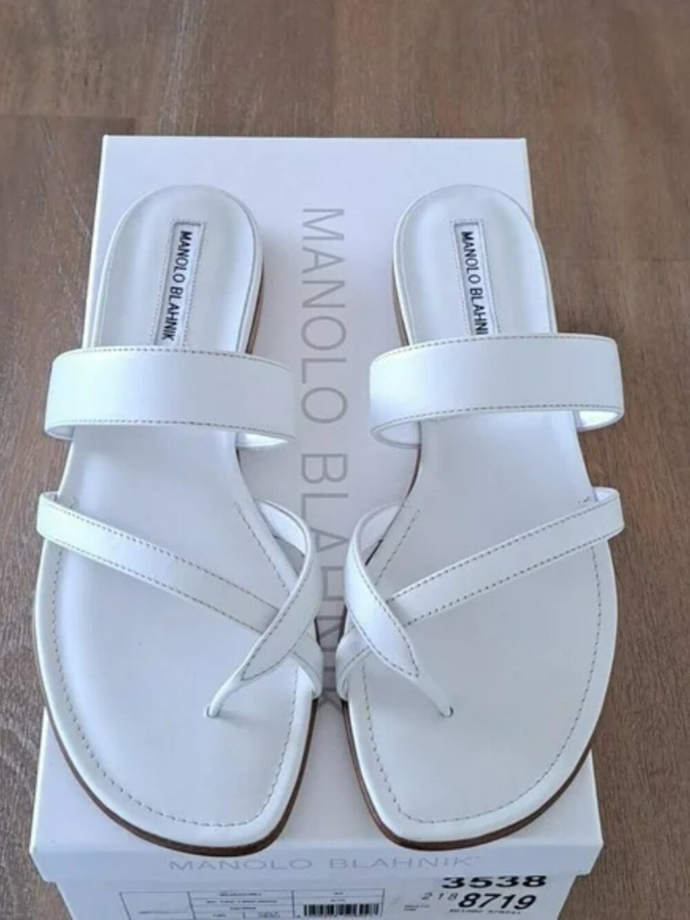 Manolo Blahnik Susacru Sandals - Color: Off White - Size: EU 40 - Picture 3 of 10